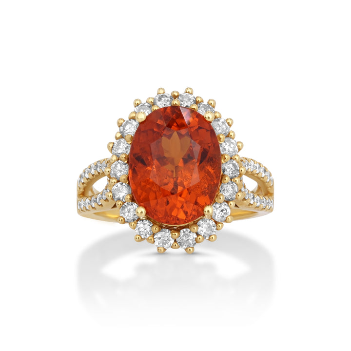 6.88 Cts Spessartite and White Diamond Ring in 18K Yellow Gold