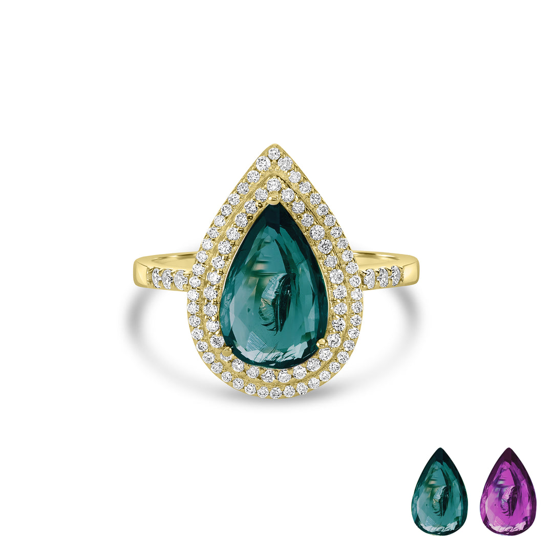 3.02 Cts Alexandrite and White Diamond Ring in 14K Yellow Gold