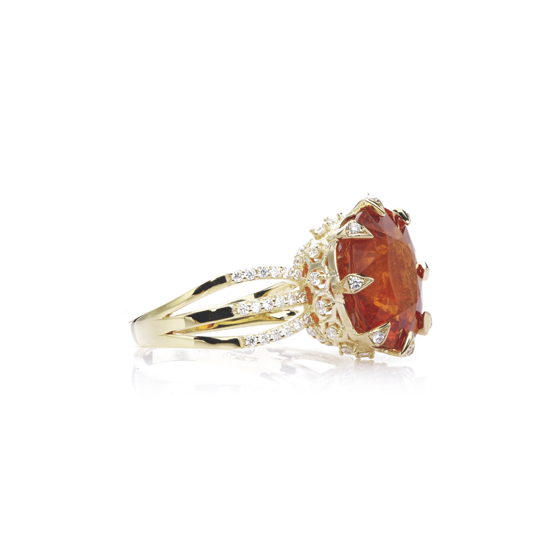 9.25 Cts Spessartite and White Diamond Ring in 18K Yellow Gold