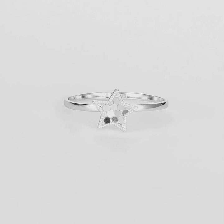 White Rhodium Plated Star Ring in 925 Sterling Silver