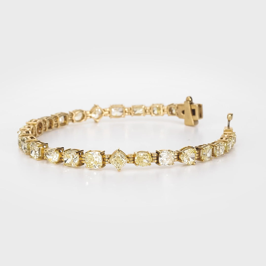 14.00 Cts Yellow Diamond Bracelet in 18K Yellow Gold