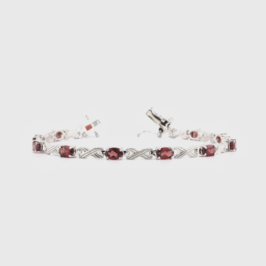 5.81 Cts Garnet Station Bracelet In 925 Sterling Silver