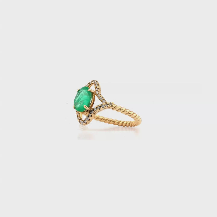 1.07 Cts Emerald and White Diamond Ring in 14K Yellow Gold