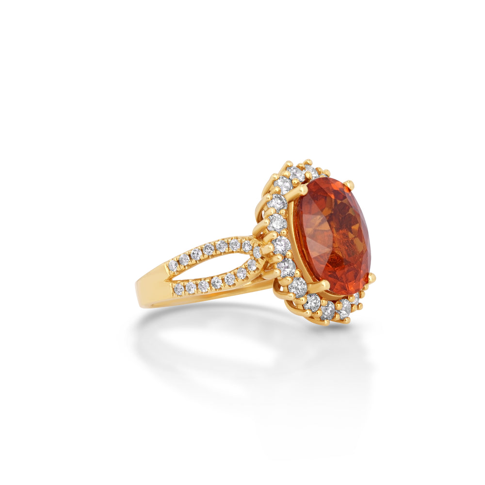 6.88 Cts Spessartite and White Diamond Ring in 18K Yellow Gold