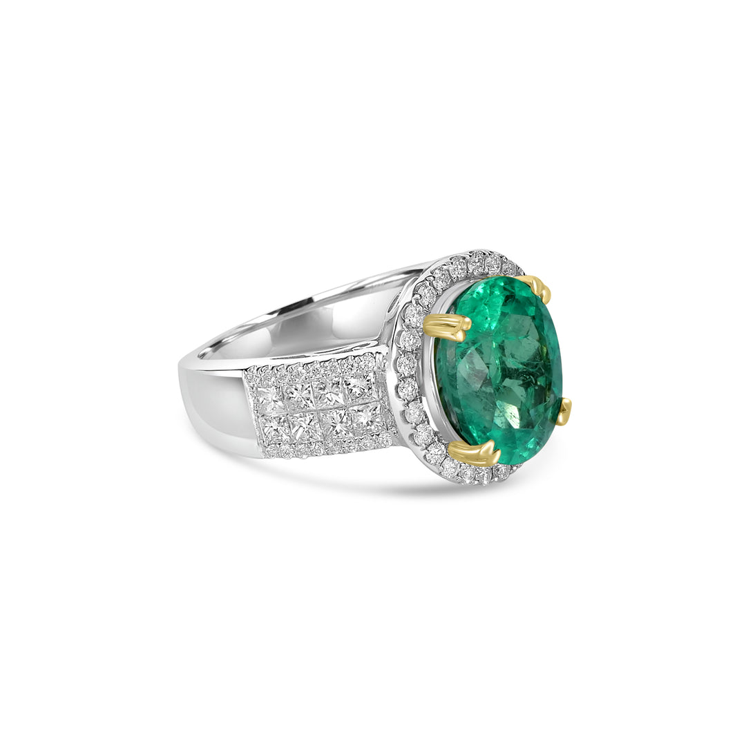 4.53 Cts Colombian Emerald and White Diamond Ring in 14K Two Tone