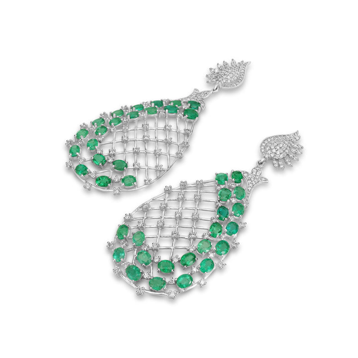 9.30 Cts Emerald and White Diamond Earring in 14K White Gold