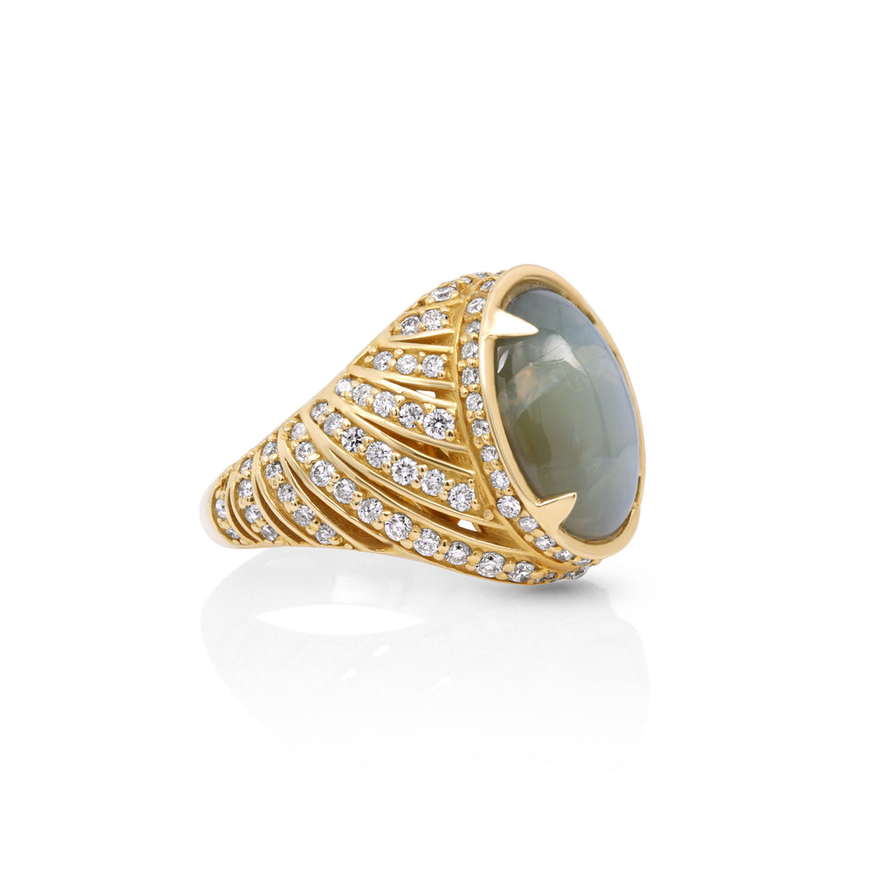 9.2 Cts Chrysoberyl and White Diamond Ring in 14K Yellow Gold