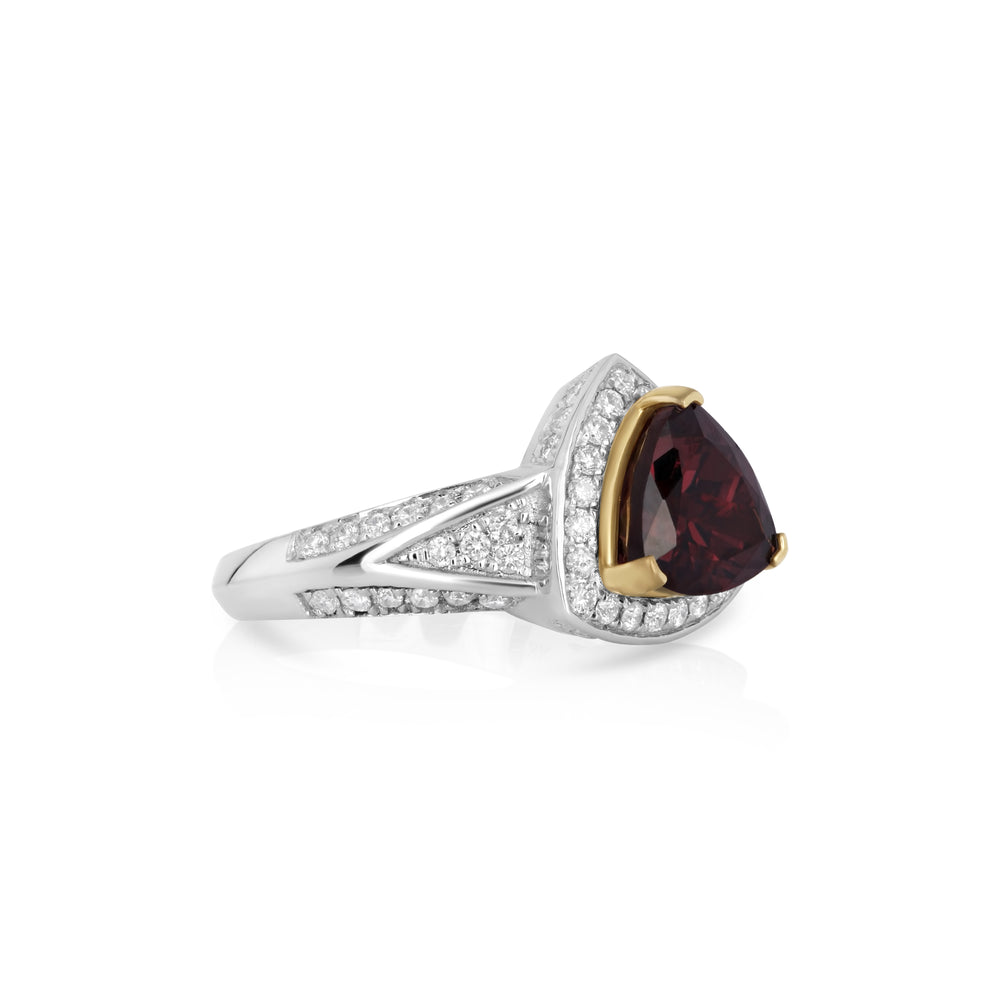 4.05 Cts Color Change Garnet and White Diamond Ring in 14K Two Tone