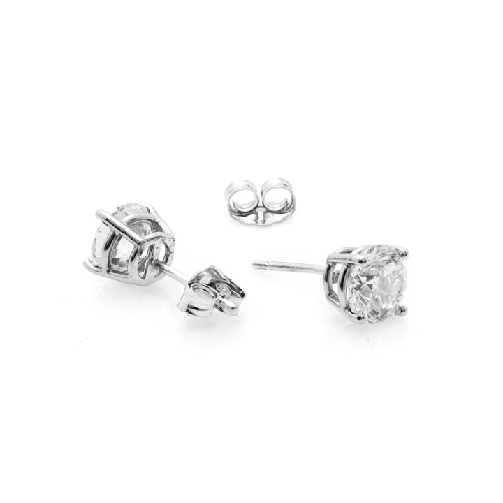 Lab Grown White Diamond Earring in 14K White Gold