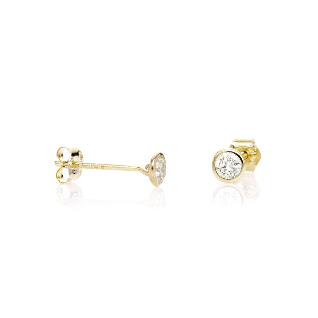 0.29 Cts White Diamond Stud Earring in 14K Gold