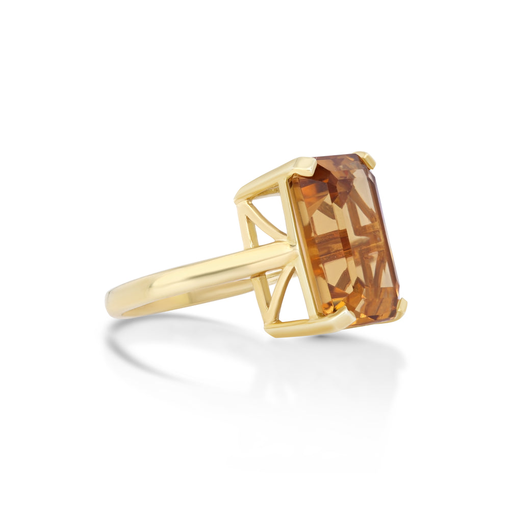 18 Cts Citrine Ring in 14K Yellow Gold