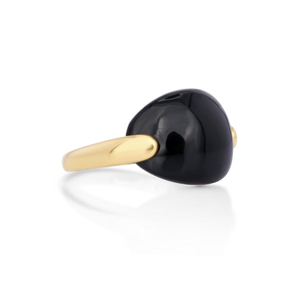 6.80 Cts Black Onyx Ring in 14K Yellow Gold
