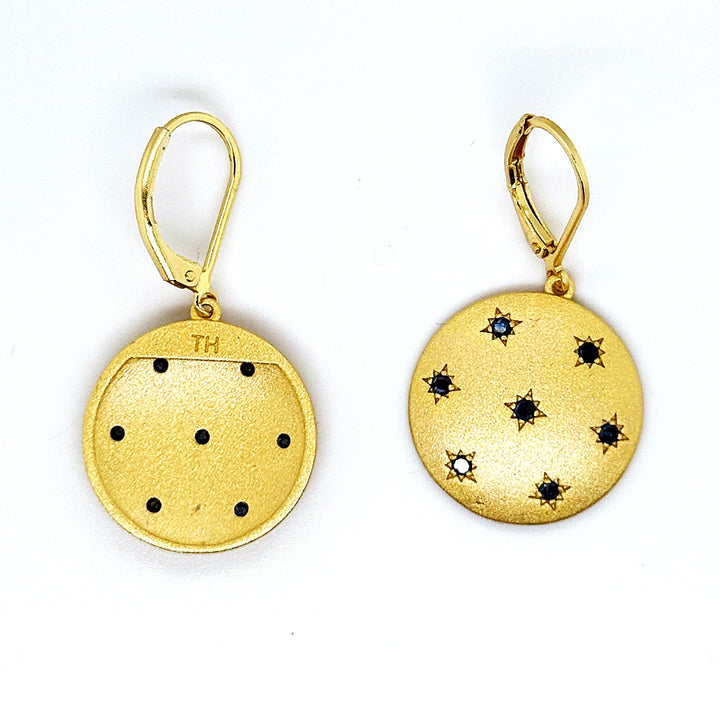 0.35 Ctw Blue Diamond Earring in Brass