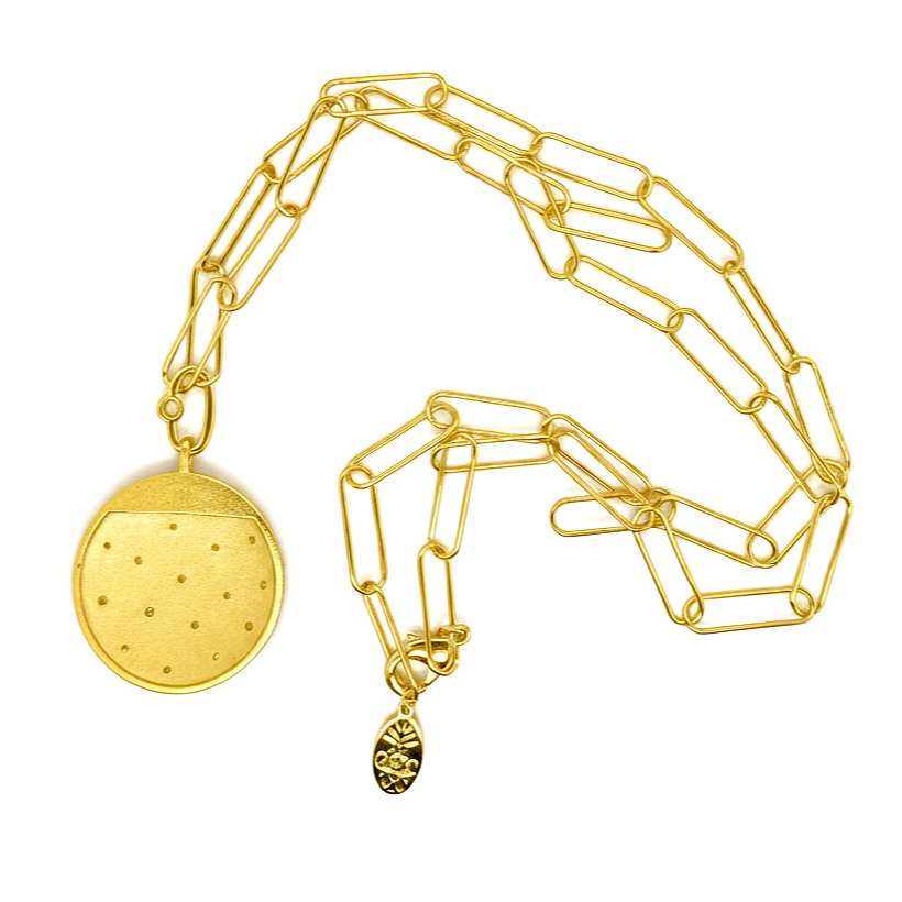 0.33 Ctw White Diamond Pendant in Brass