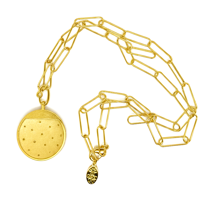 0.33 Ctw White Diamond Pendant in Brass