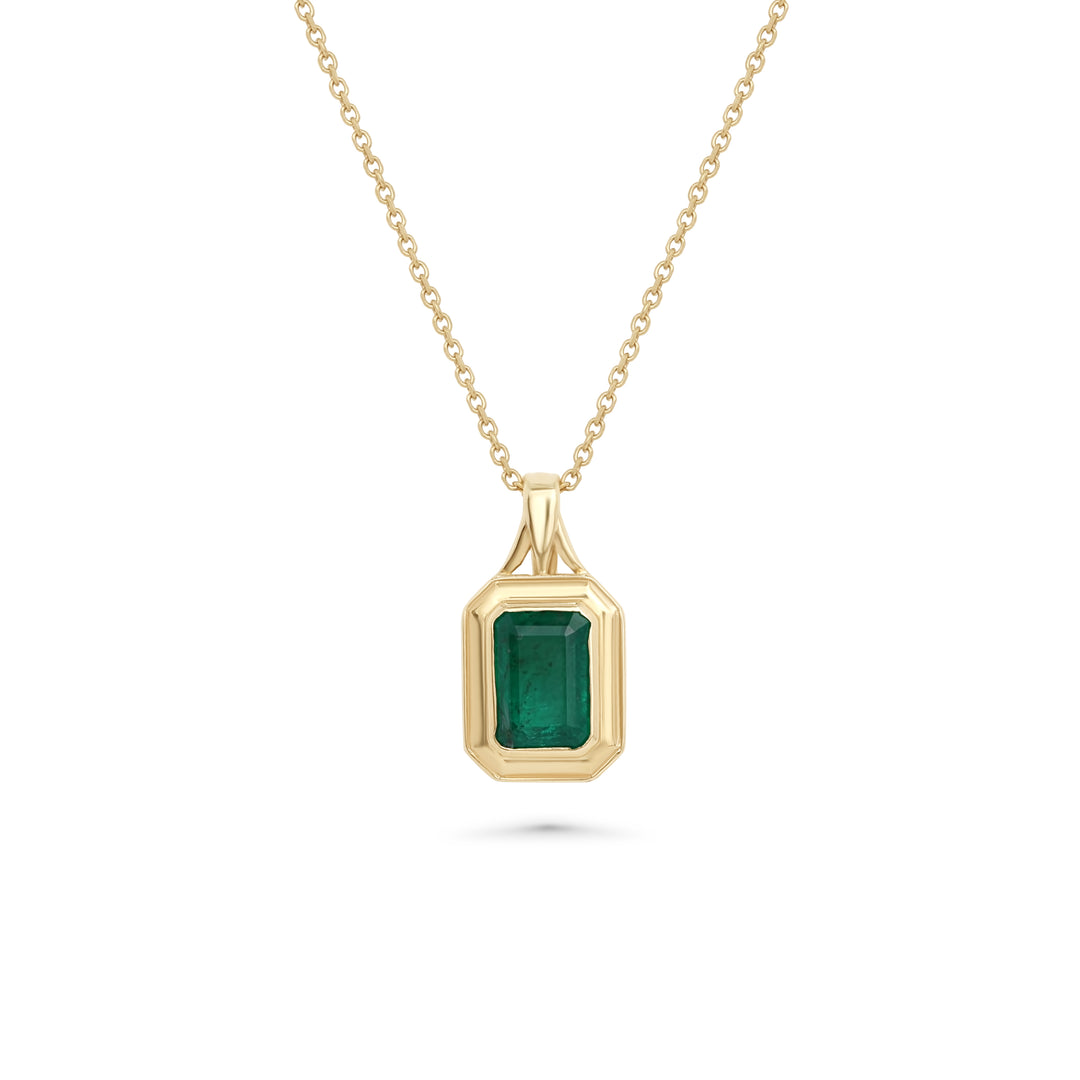 1.94 Cts Emerald Pendant in 14K Yellow Gold