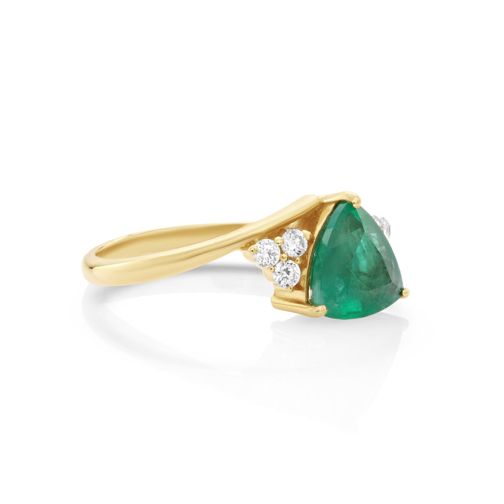 1.48 Cts Emerald and White Diamond Ring in 14K Yellow Gold