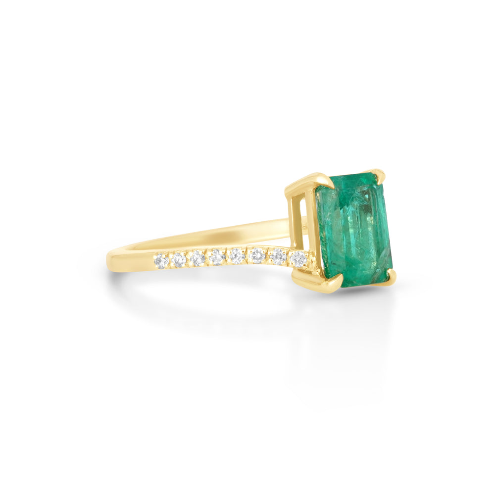 1.71 Cts Emerald and White Diamond Ring in 14K Yellow Gold