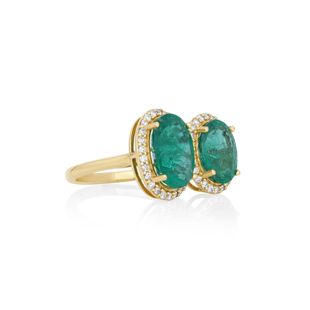 5.77 Cts Emerald and White Diamond Ring in 14K Yellow Gold