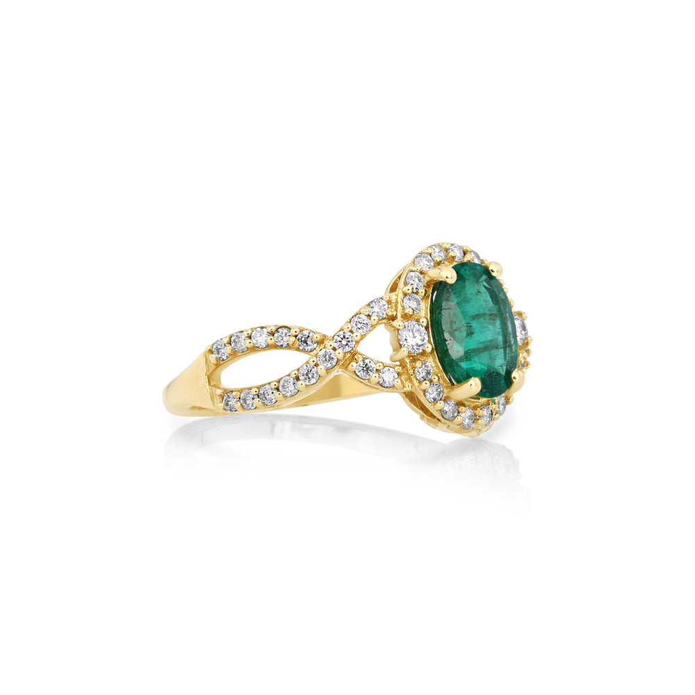 1.34 Cts Emerald and White Diamond Ring in 14K Yellow Gold