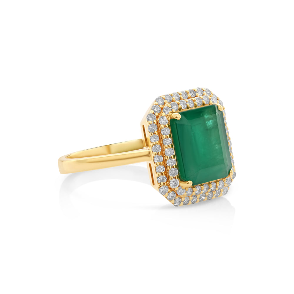 2.59 Cts Emerald and White Diamond Ring in 14K Yellow Gold