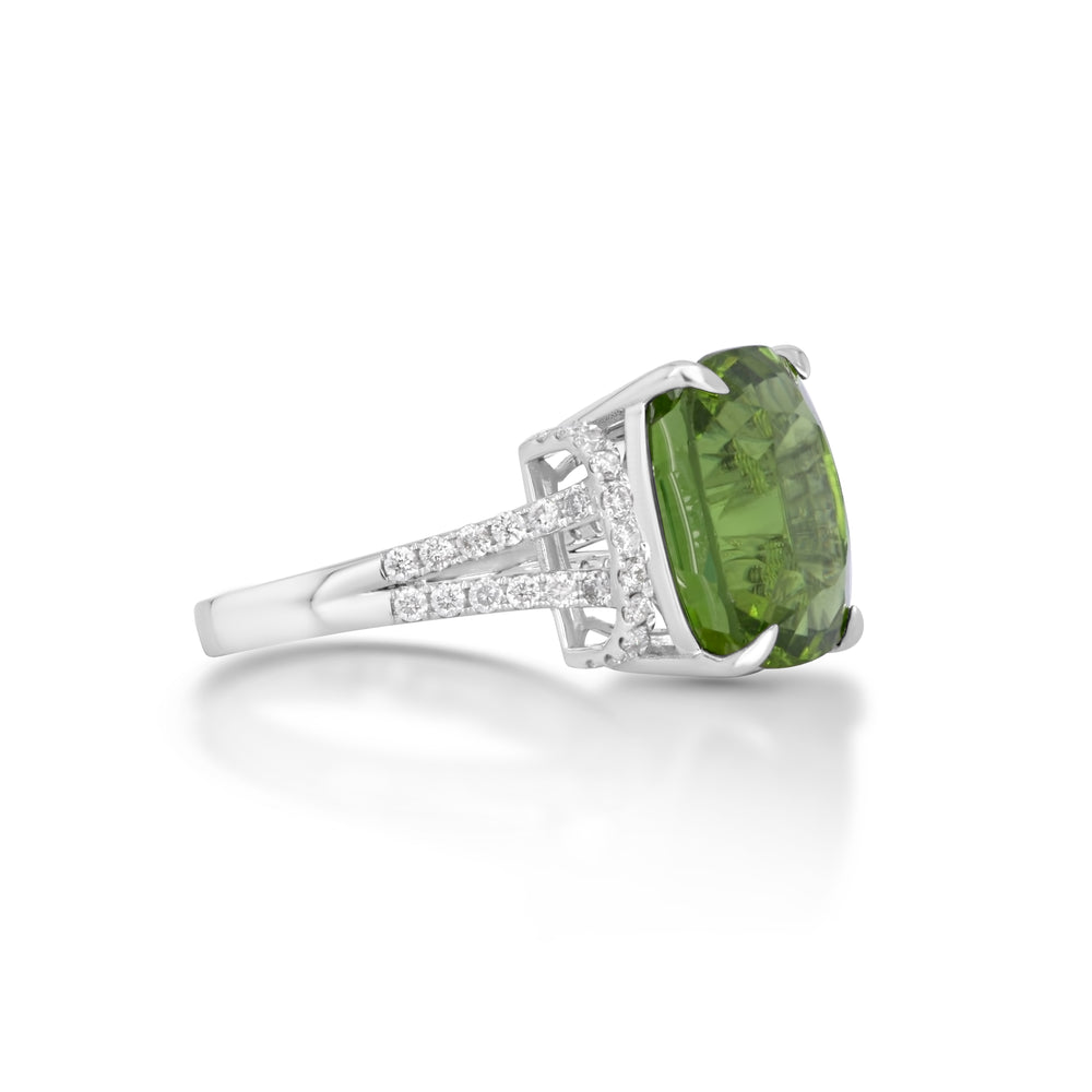 12.94 Cts Peridot and White Diamond Ring in 14K White Gold