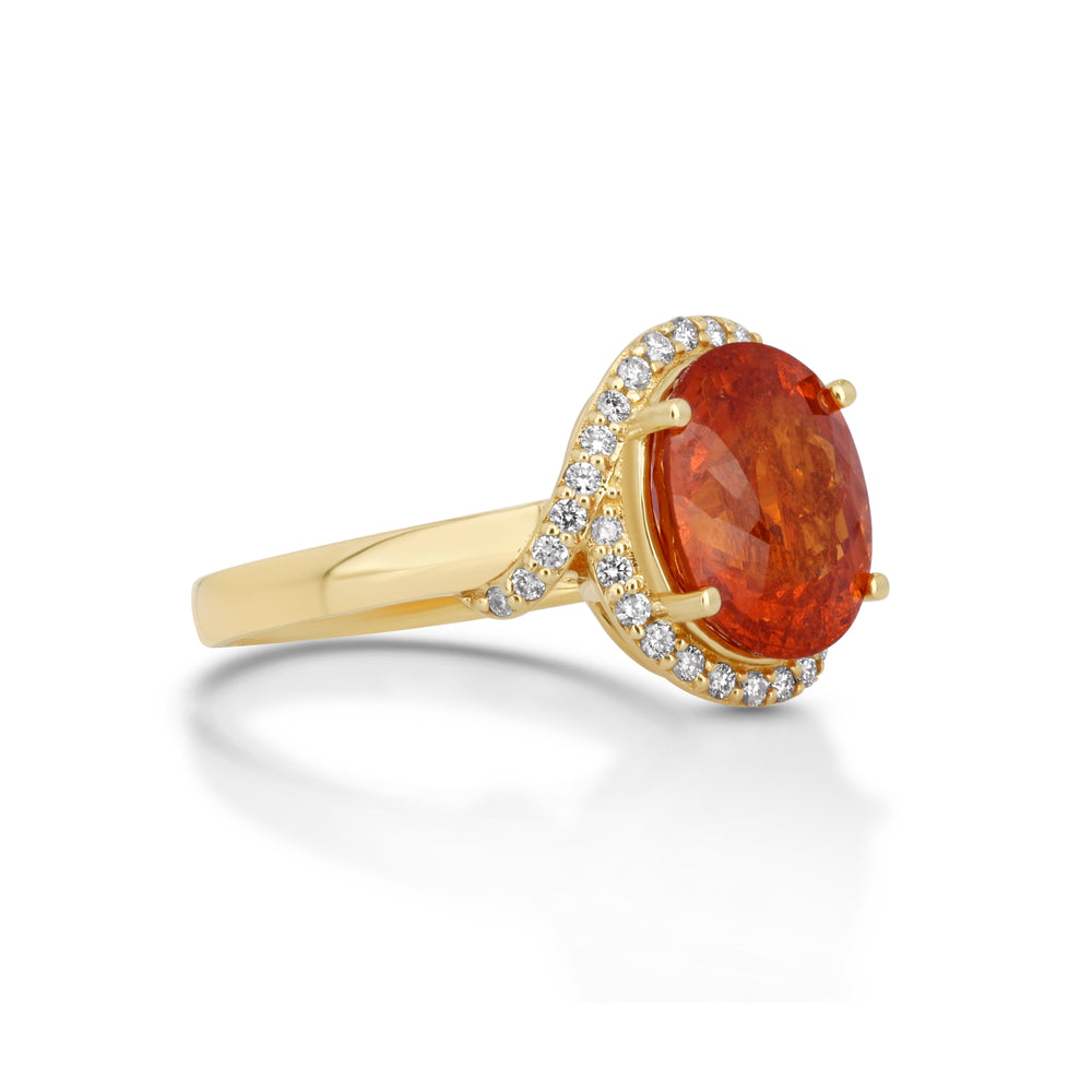 5.25 Cts Spessartite and White Diamond Ring in 14K Yellow Gold