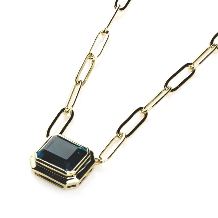 7.00 Cts LBT Colored Doublet Quartz Necklace in Brass