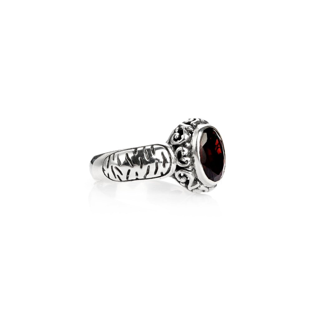 1.00 Cts Garnet Solitaire Ring in Oxidized 925 Silver