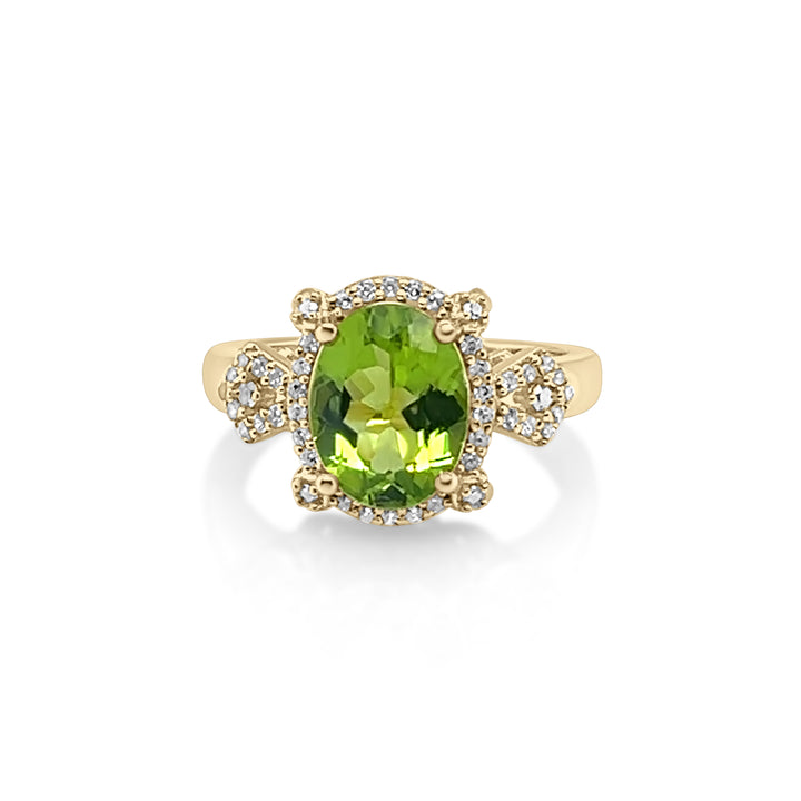 2.42 Cts Peridot and White Zircon Center Design Ring in 925 Sterling Silver