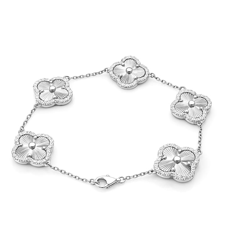 0.33 DEW Moissanite Clover Bracelet in 925 Platinum Plated