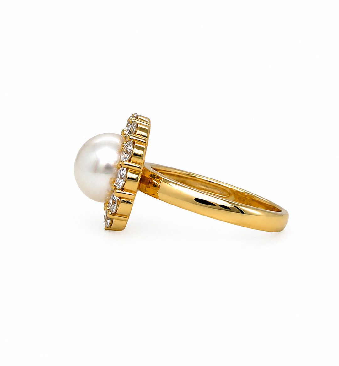 4.31 Cts Pearl and Moissanite Ring in 925 Yellow Gold Plated