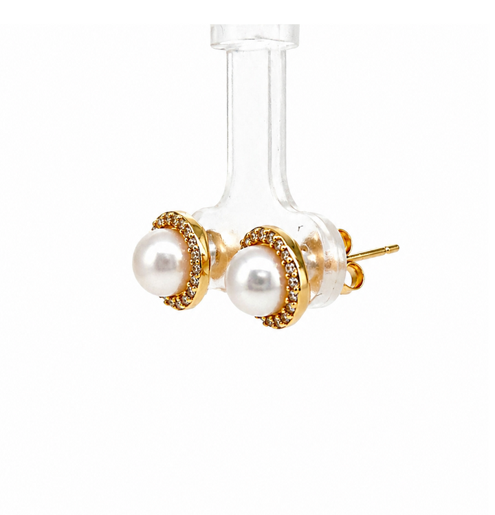 3.00 Cts Pearl and Moissanite Earring in 925 Yellow Gold Plated