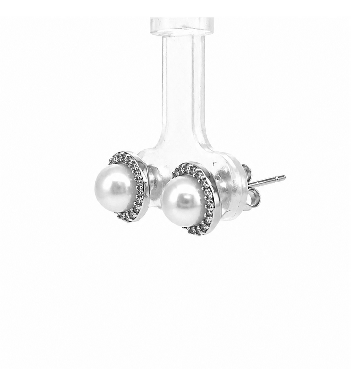 3.00 Cts Pearl and Moissanite Earring in 925 Platinum Plated