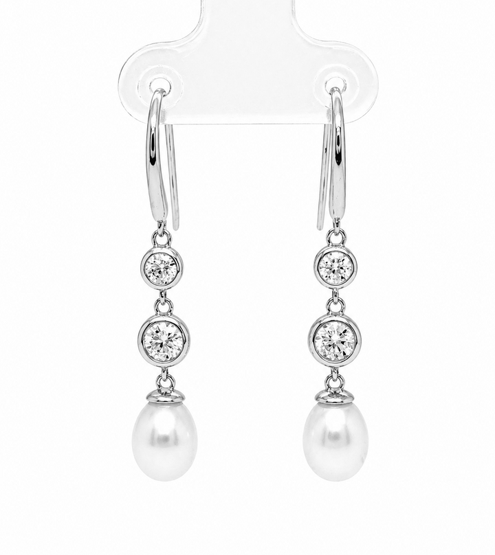 5.86 Cts Pearl and Moissanite Earring in 925 Platinum Plated