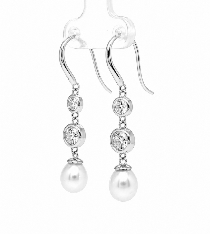 5.86 Cts Pearl and Moissanite Earring in 925 Platinum Plated