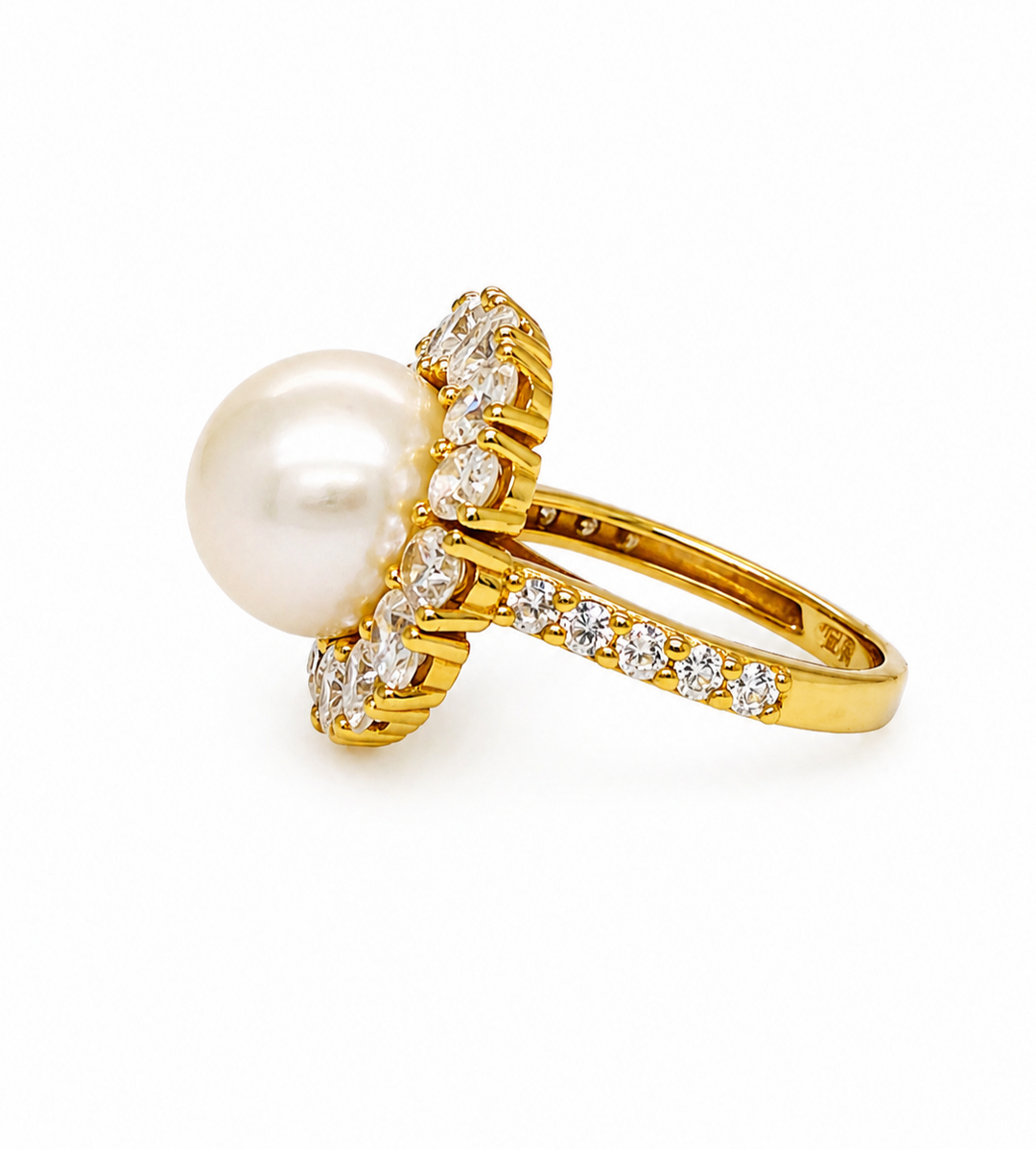 8.43 Cts Pearl and Moissanite Ring in 925 Yellow Gold Plated