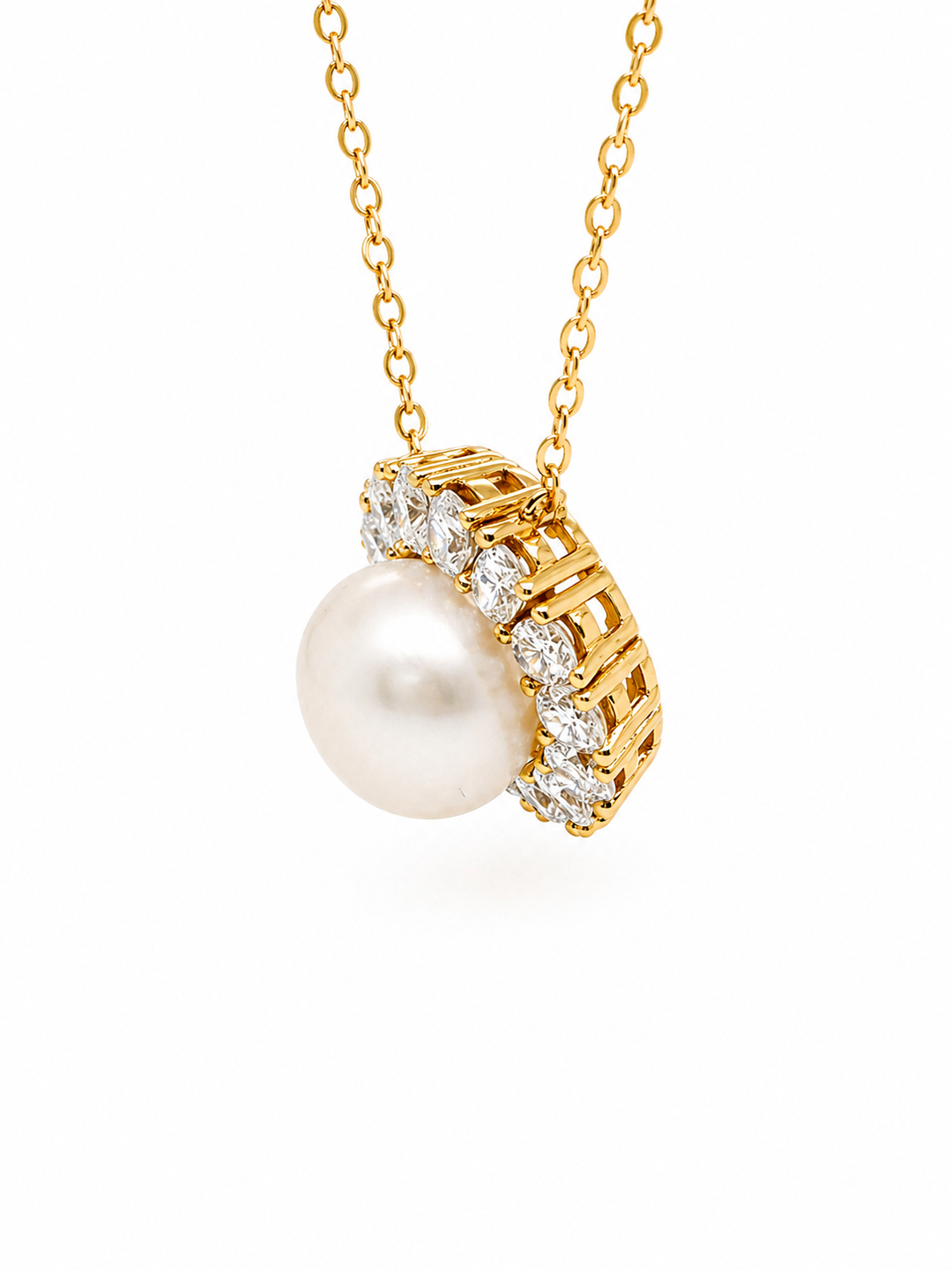 9.61 Cts Pearl and Moissanite Necklace in 925 Yellow Gold Plated