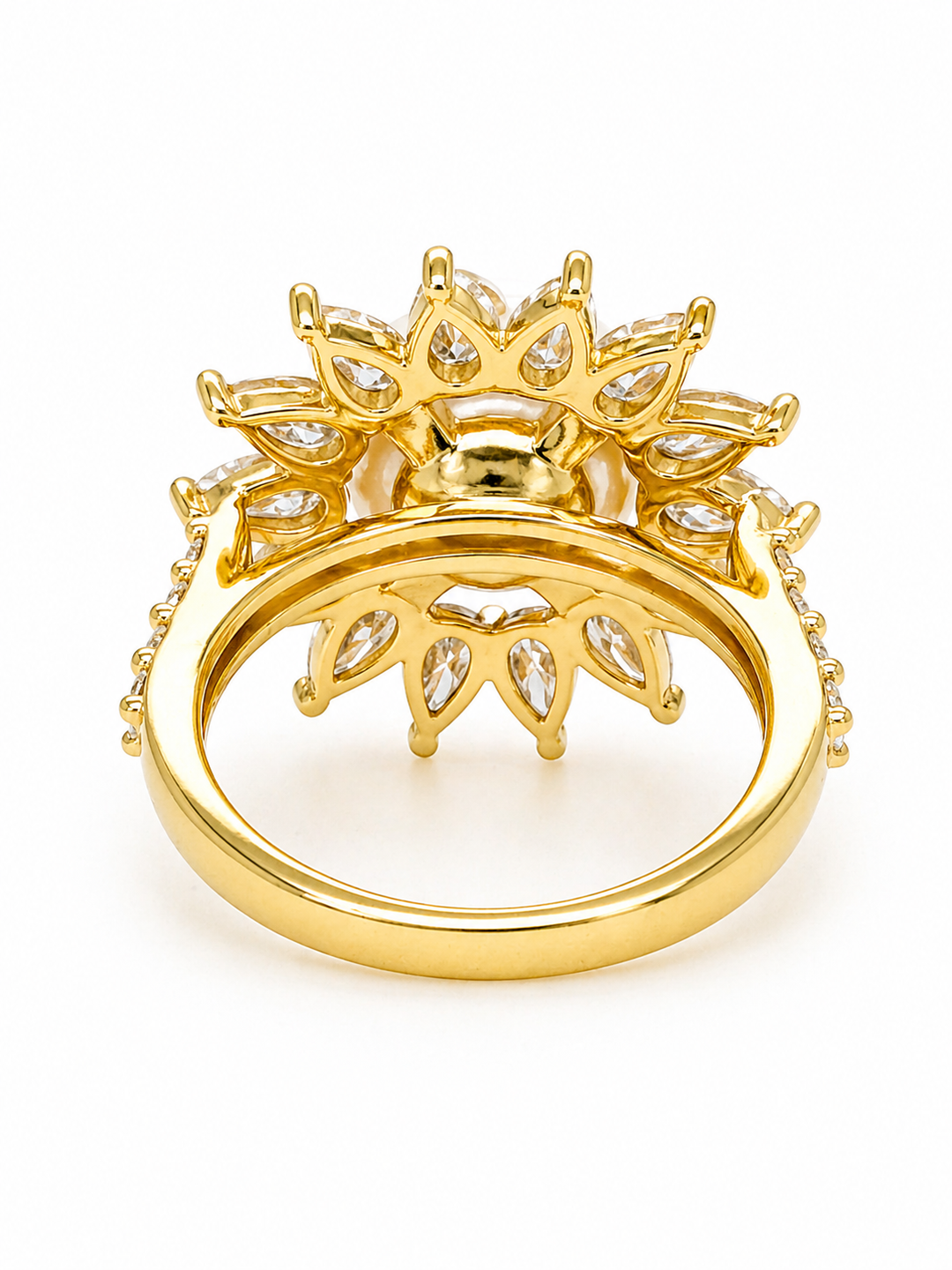 9.00 Cts Pearl and Moissanite Ring in 925 Yellow Gold Plated