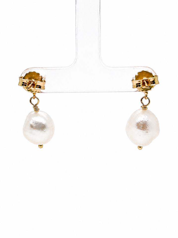 18.05 Cts Pearl and Moissanite Earring in 925 Yellow Gold Plated