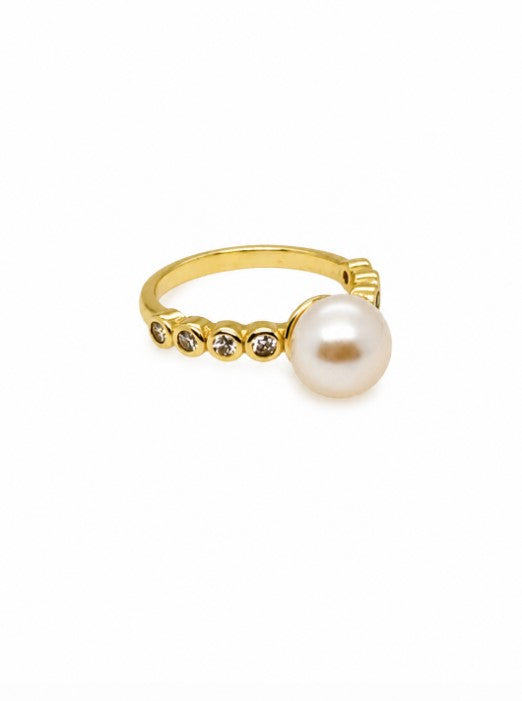 Pearl and Lab Grown Diamond Ring in 925 Yellow Gold Plated