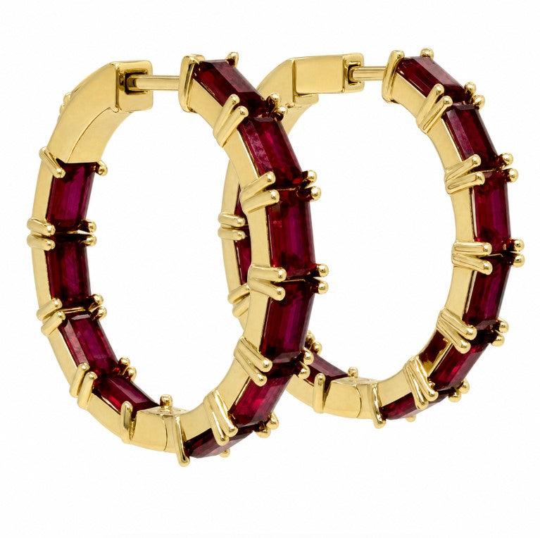 6.25 Ctw Red Zircon Hoop Earring in Brass Yellow Gold