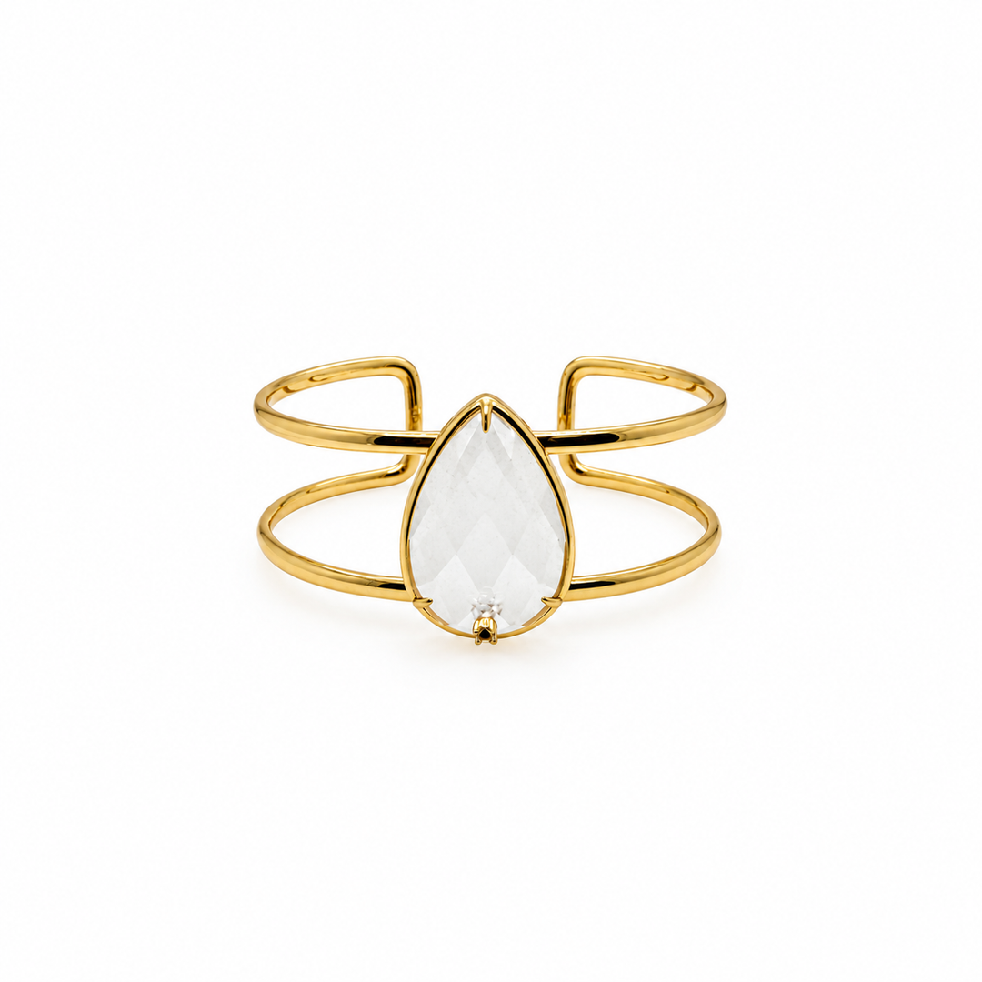 29.95 Ctw White Quartz Bangle in Brass