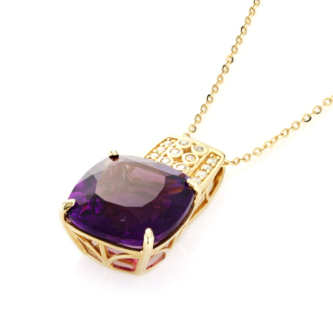 10 Cts Amethyst and White Diamond Pendant in 14K Yellow Gold