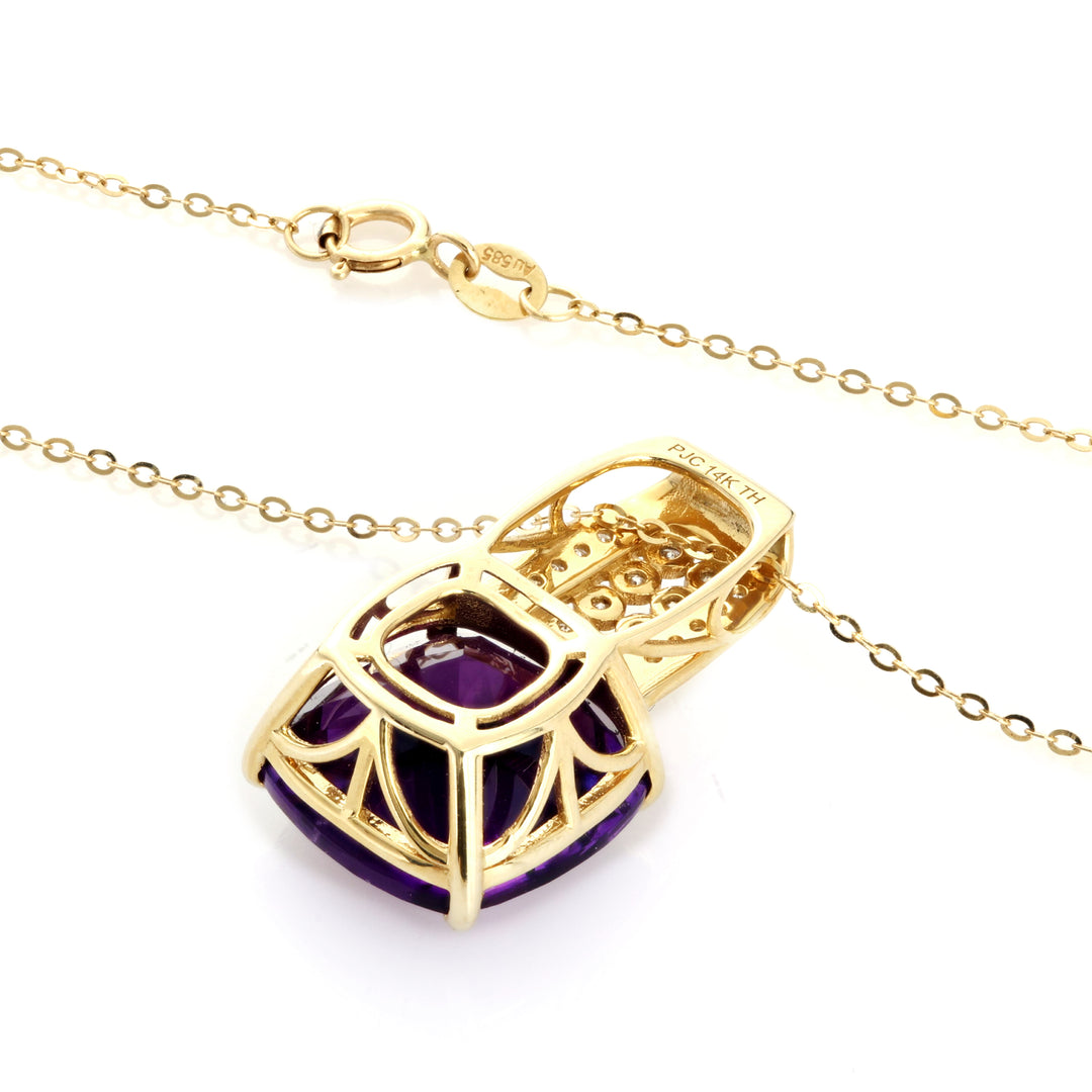 10 Cts Amethyst and White Diamond Pendant in 14K Yellow Gold