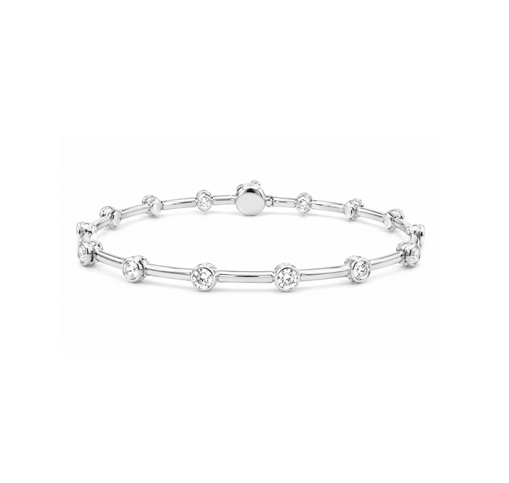 1.50 DEW Moissanite Flex Bangle in 925 Platinum Plated