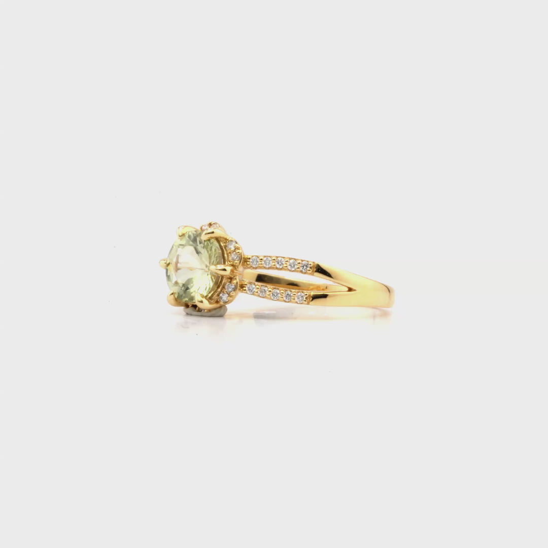 1.34 Cts UV Mint Garnet and White Diamond Ring in 14K Yellow Gold