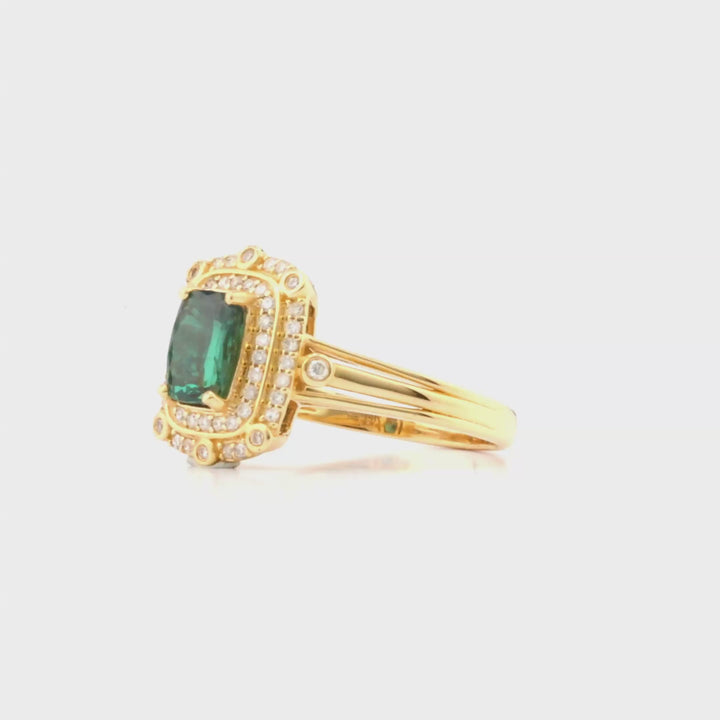 2.05 Cts Alexandrite and White Diamond Ring in 14K Yellow Gold