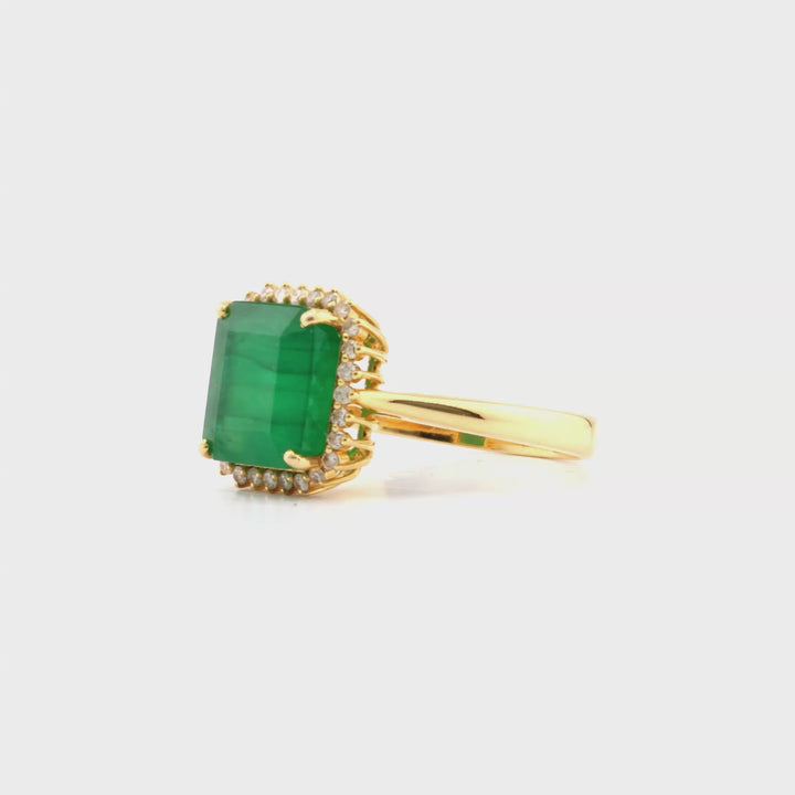 4.55 Cts Emerald and White Diamond Ring in 14K Yellow Gold