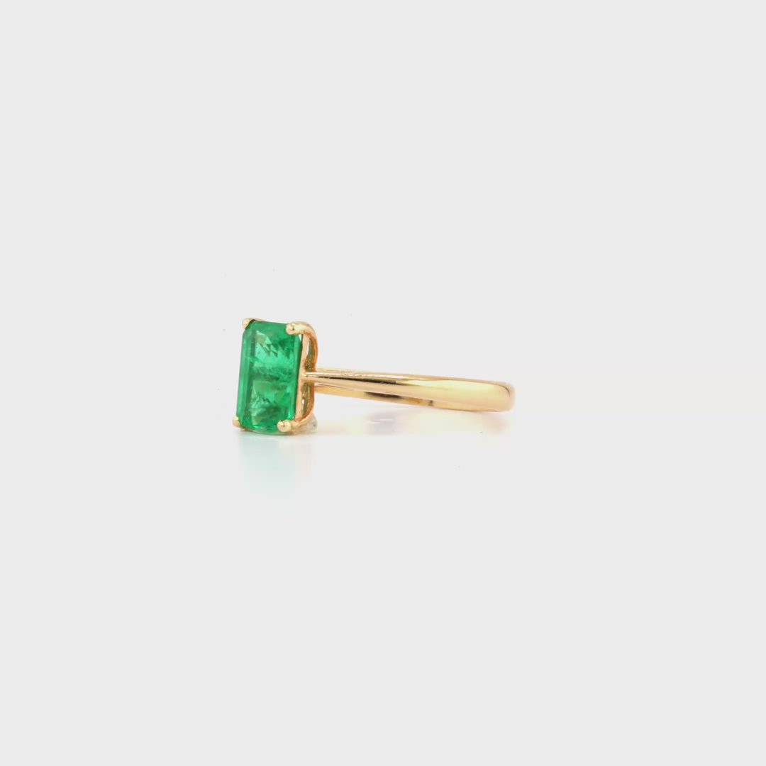 1.29 Cts Emerald Ring in 14K Yellow Gold
